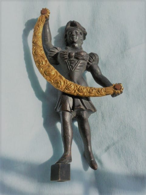 petite statuette de femme en bronze