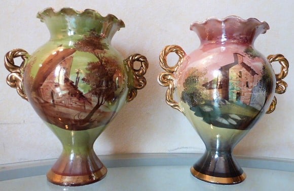 Origine de 2 vases en céramique paysage de maison