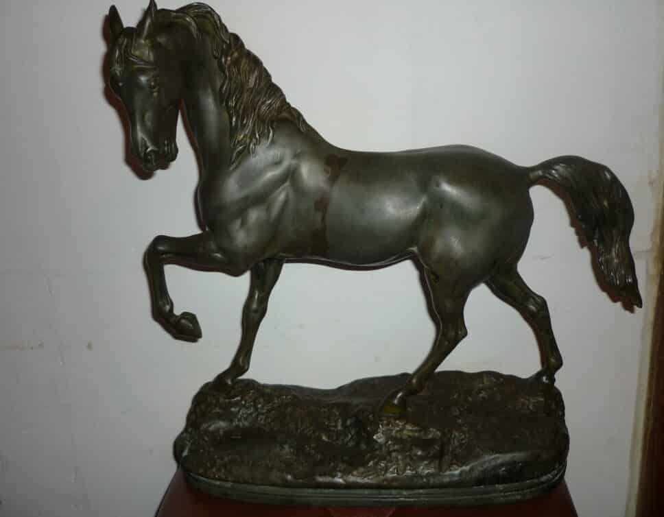 Cheval en bronze ch.Valton