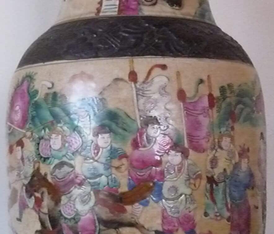 Vase chinois dysnastie Ming