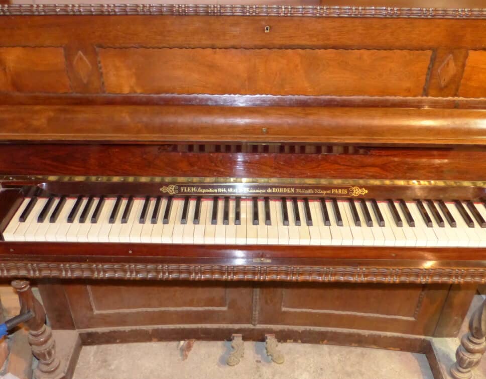 Piano ancien fin 1800 FECE à Lyon I 2475 mécanique rhodens  médaille argent