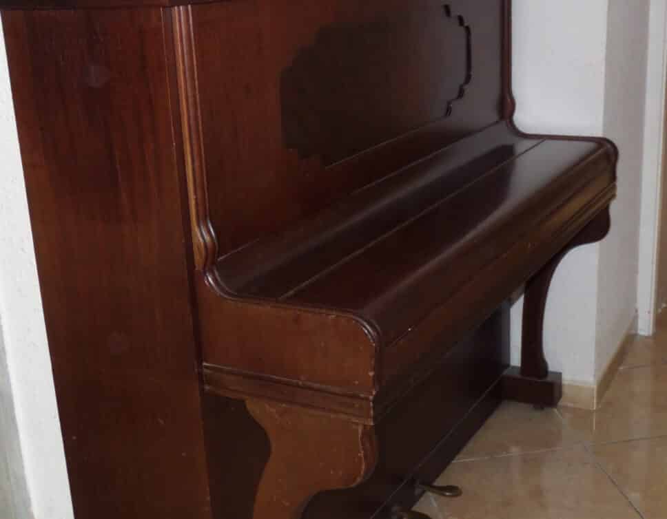 Piano droit A.BORD