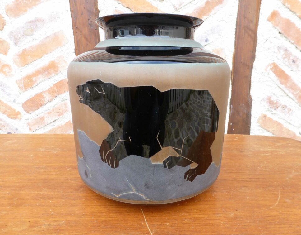 Vase en verre décor d’ours