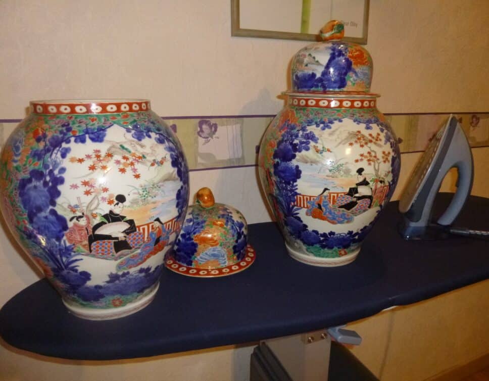 Deux Vases Japonais