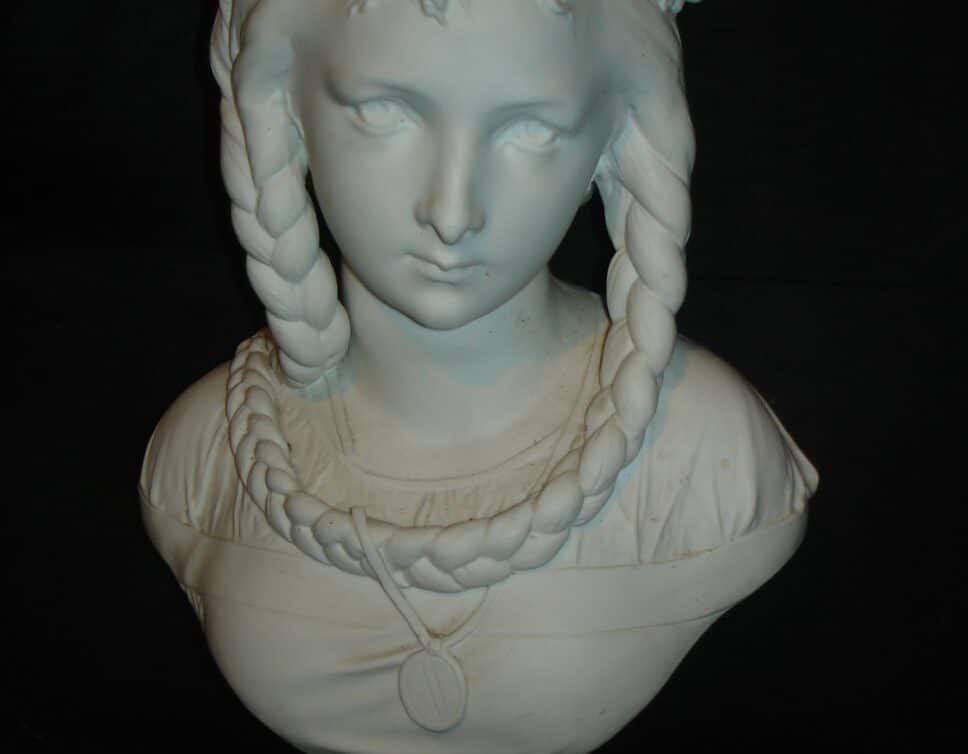: Buste jeune fille en porcelaine 1865 manufacture Henri Ardent Carrier Belleuse
