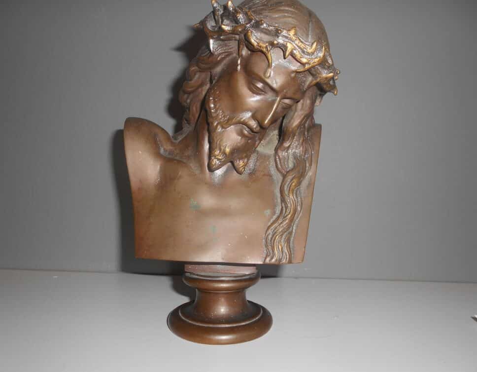 Jésus bronze
