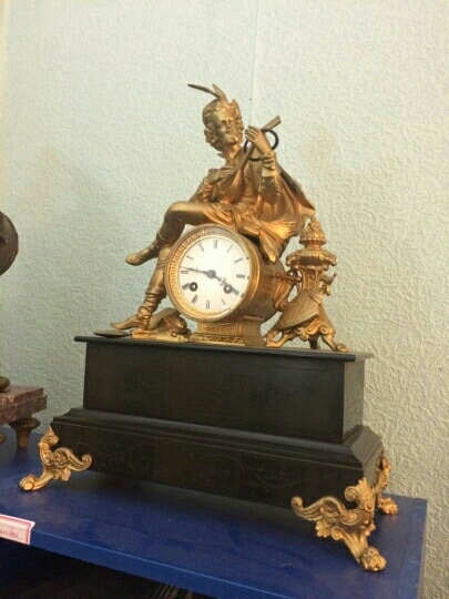 Estimation Montre, horloge: horloge ancienne en bronze