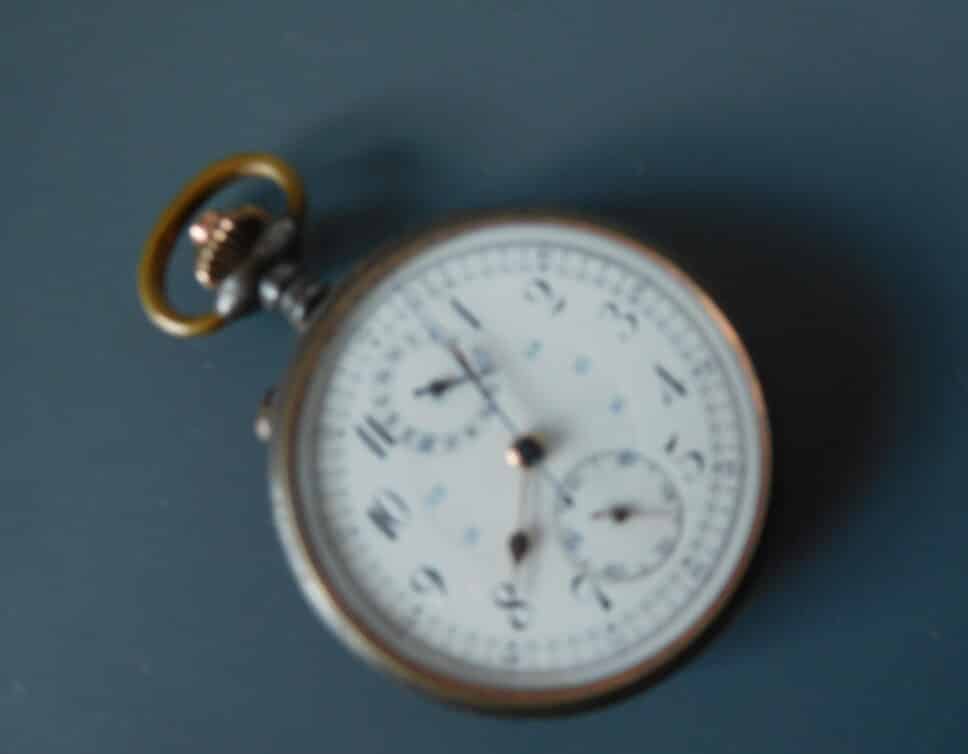 Estimation Montre, horloge: Pendulette d’officier