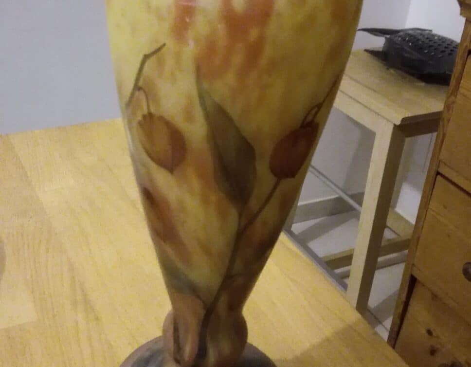 Vase signé Lorrain