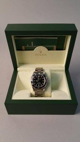 Montre ROLEX, Oyster perpetual submariner 4100 euros