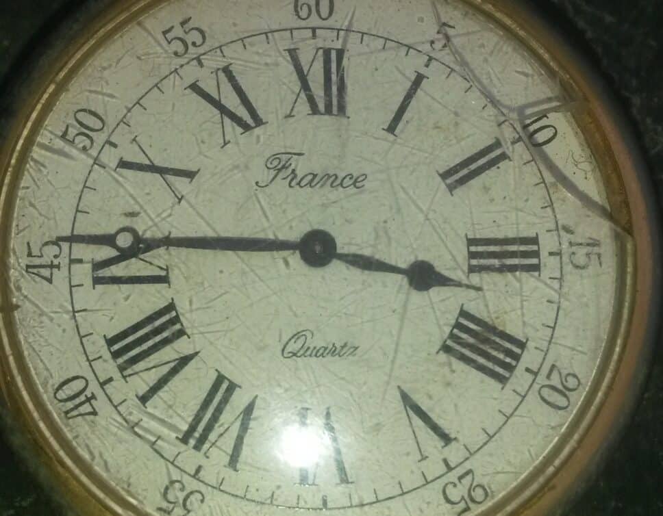Estimation Montre, horloge: montre France quartz