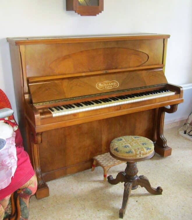 PIANO DROIT MUSSARD n° 40862