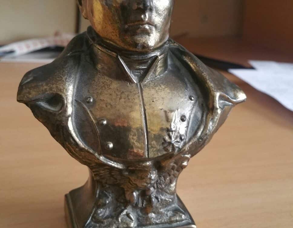 : petit buste Napoléon bronze ?