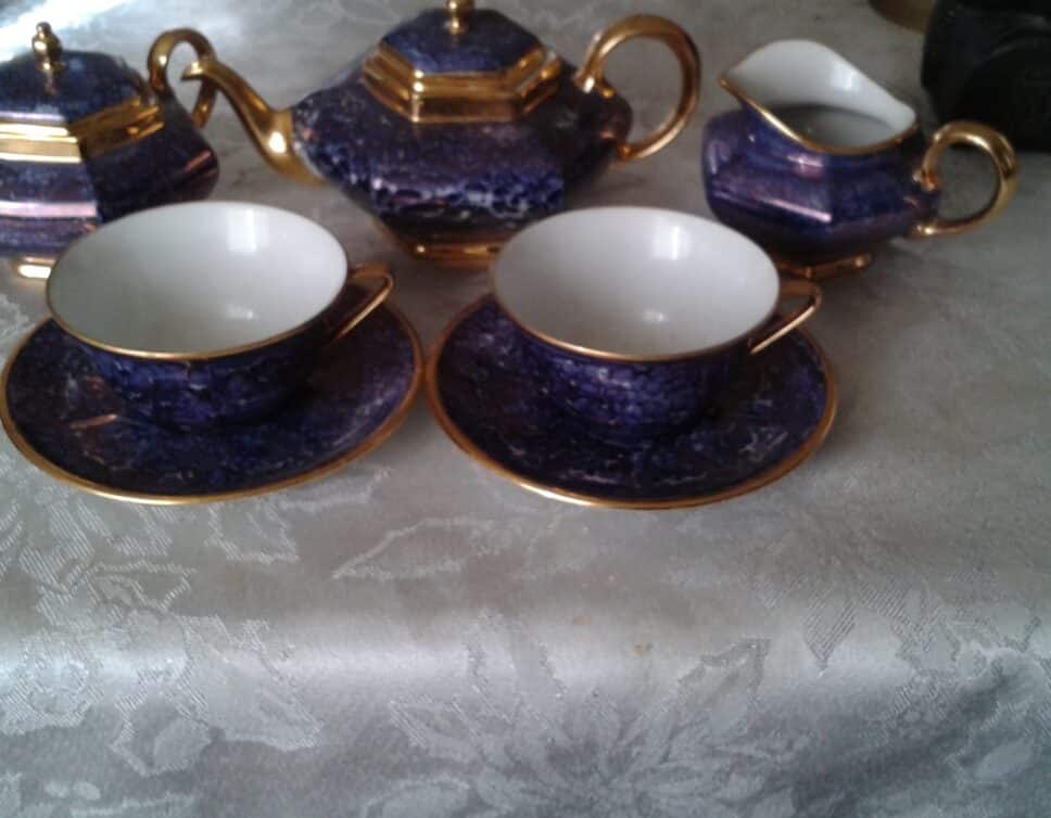 Service à thé porcelaine de Limoges Vérigord