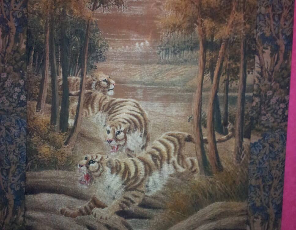 Tapisserie asiatique brodée tigres