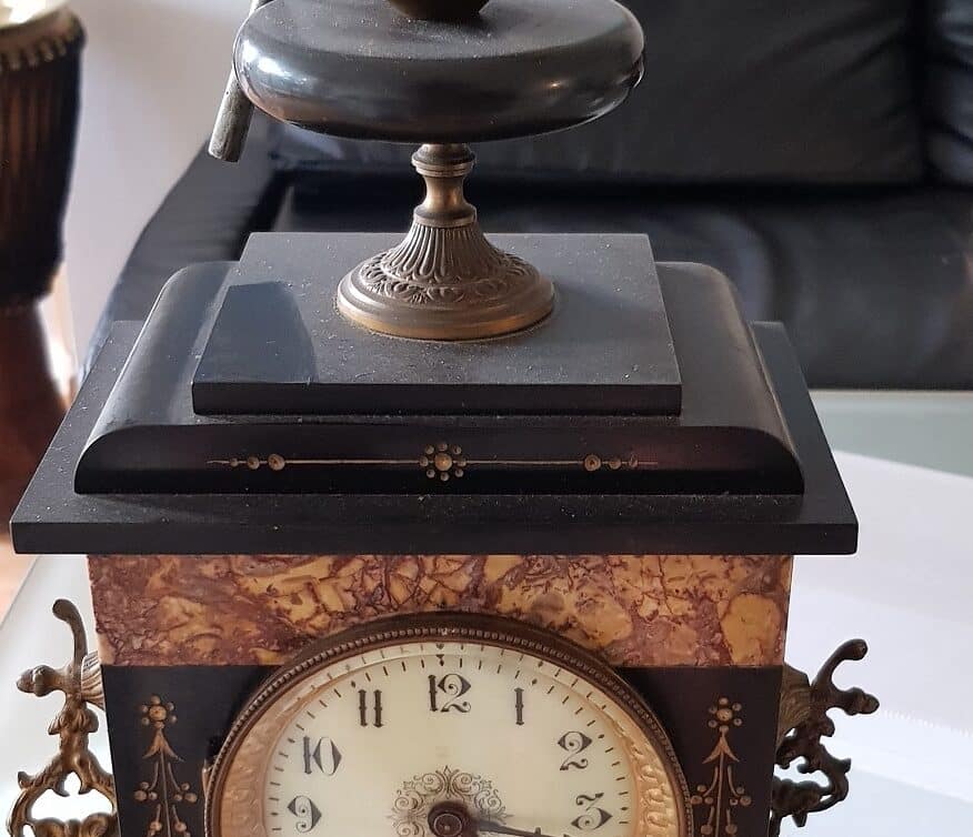 Estimation Montre, horloge: Horloge ancienne — Marbre