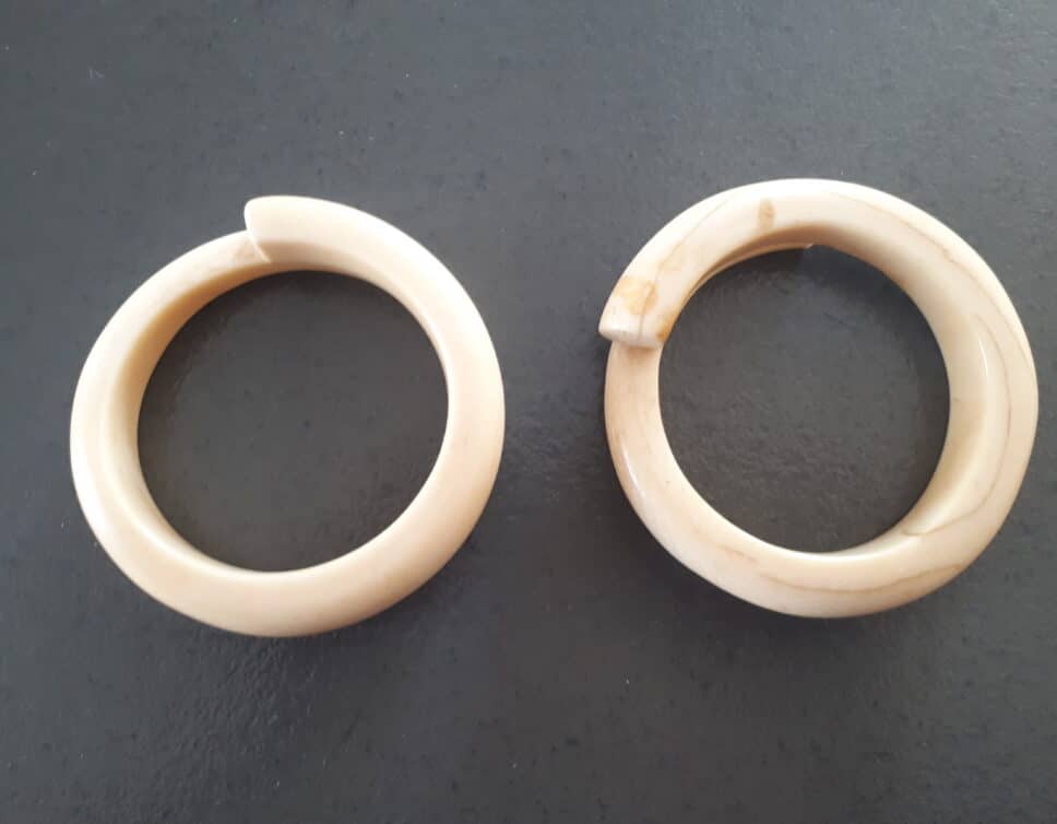 Estimation Bijoux: bracelat en ivoire