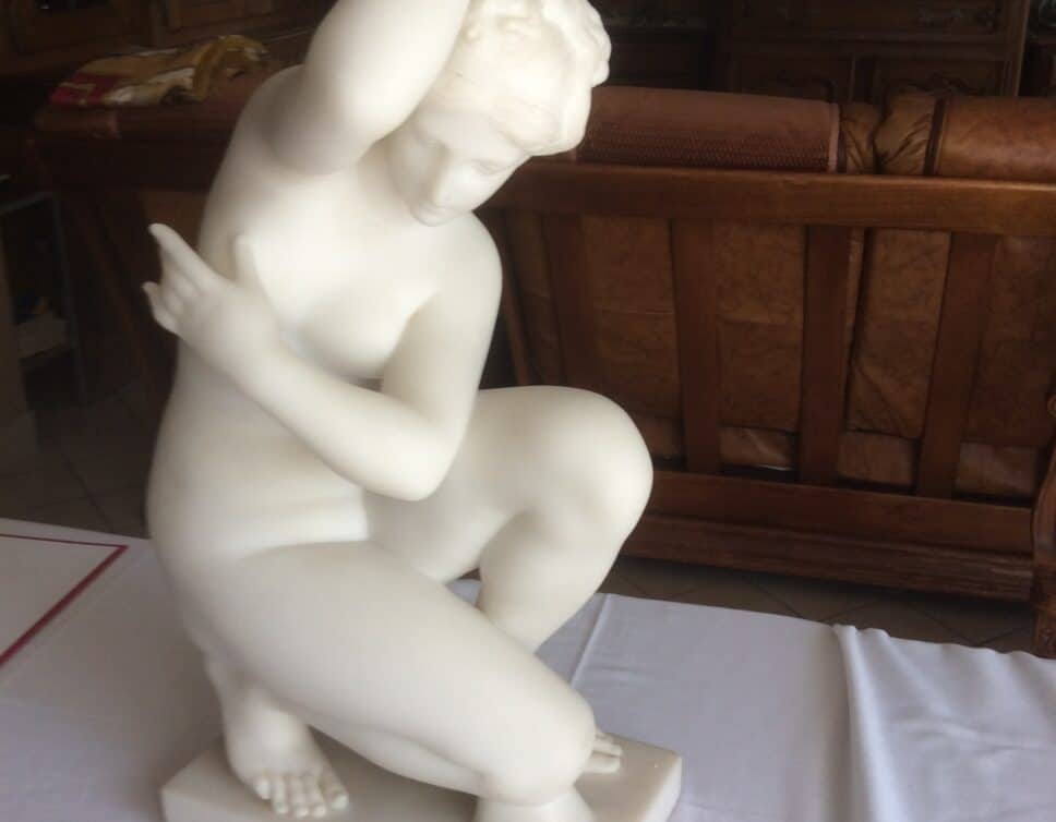sculpture femme nue