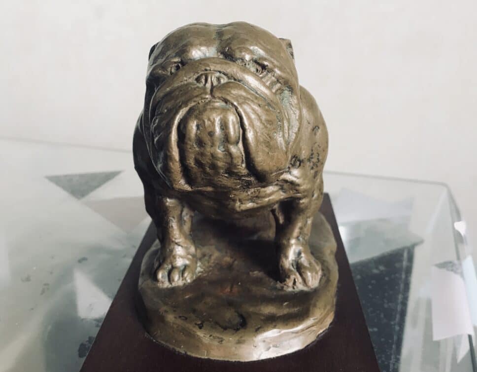 Chien en bronze bulldog France