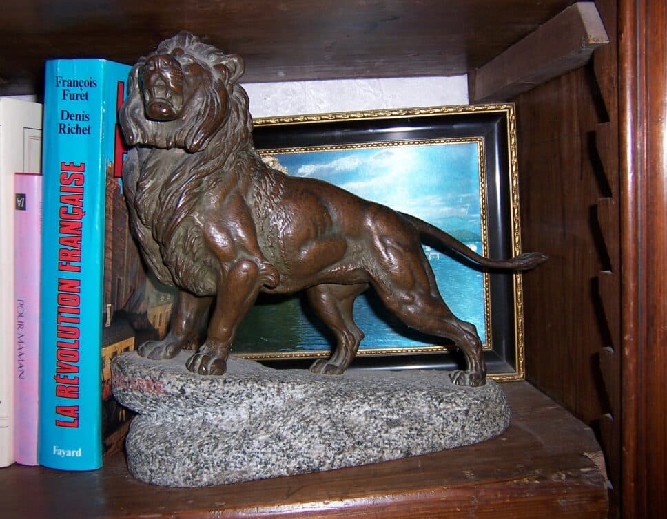 : bronze animalier Lion