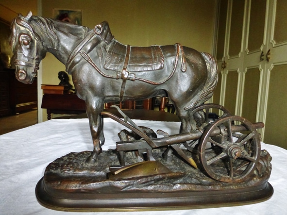 Sculpture cheval signé Barye