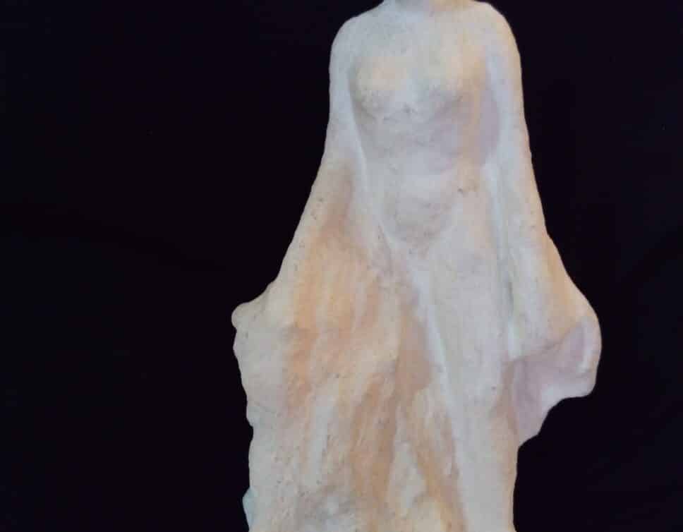: Sculpture femme