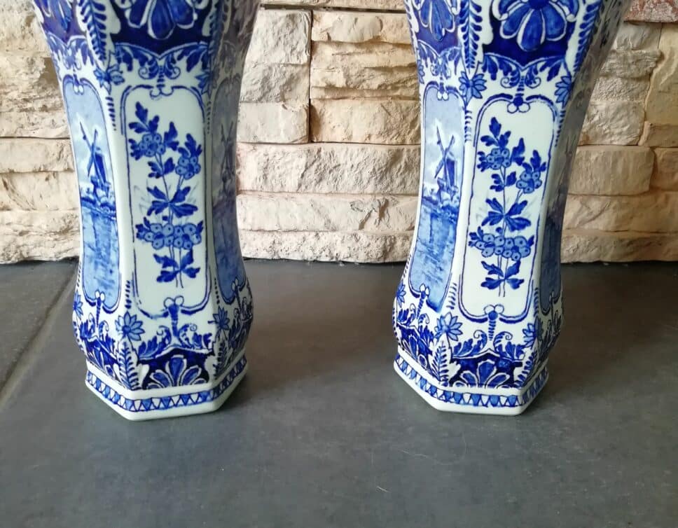 2 vases Delfts Boch