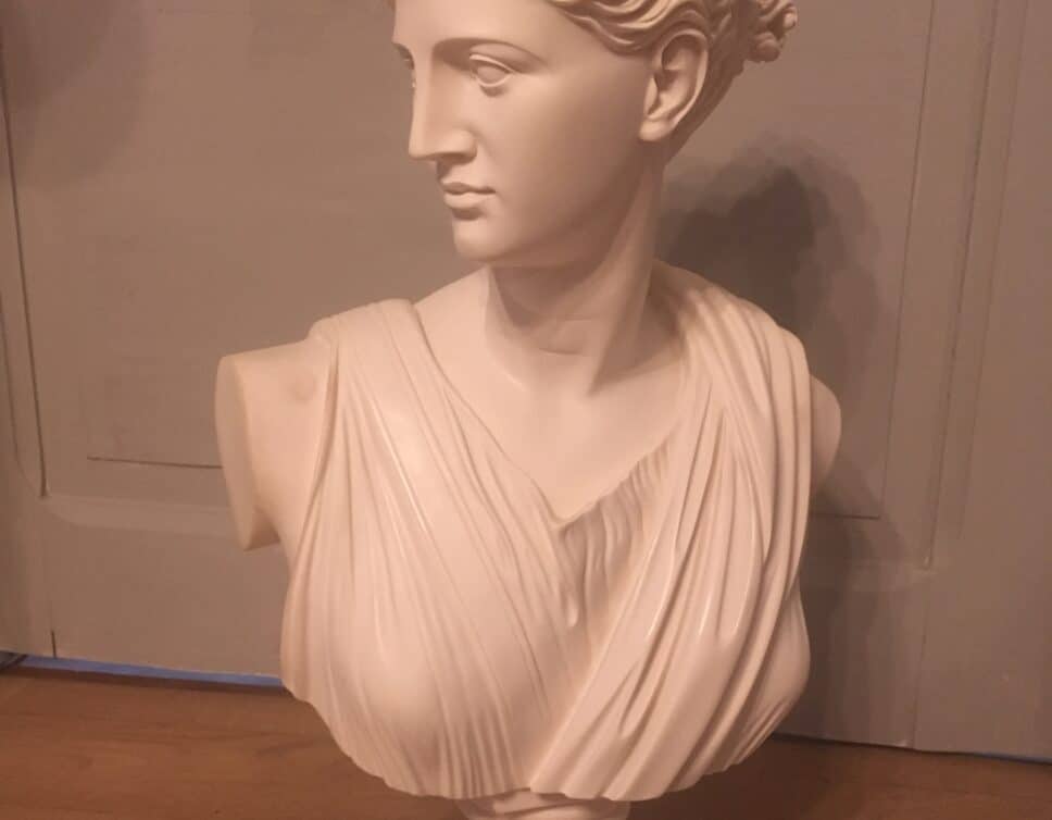 : Statue  ARTEMIS DIANA