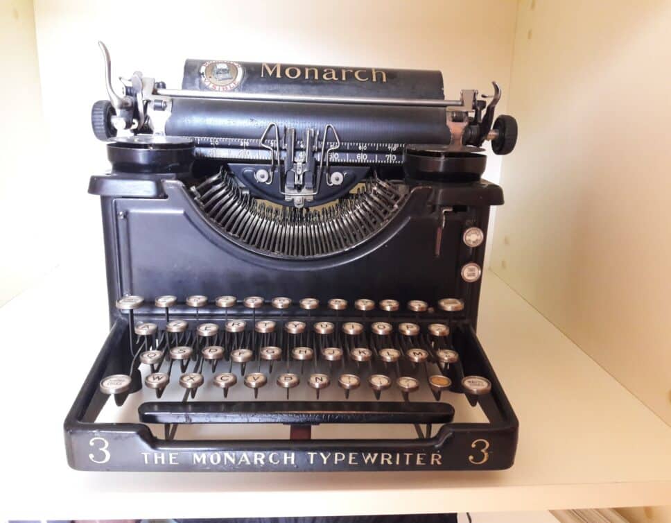 Machine à écrire Monarch