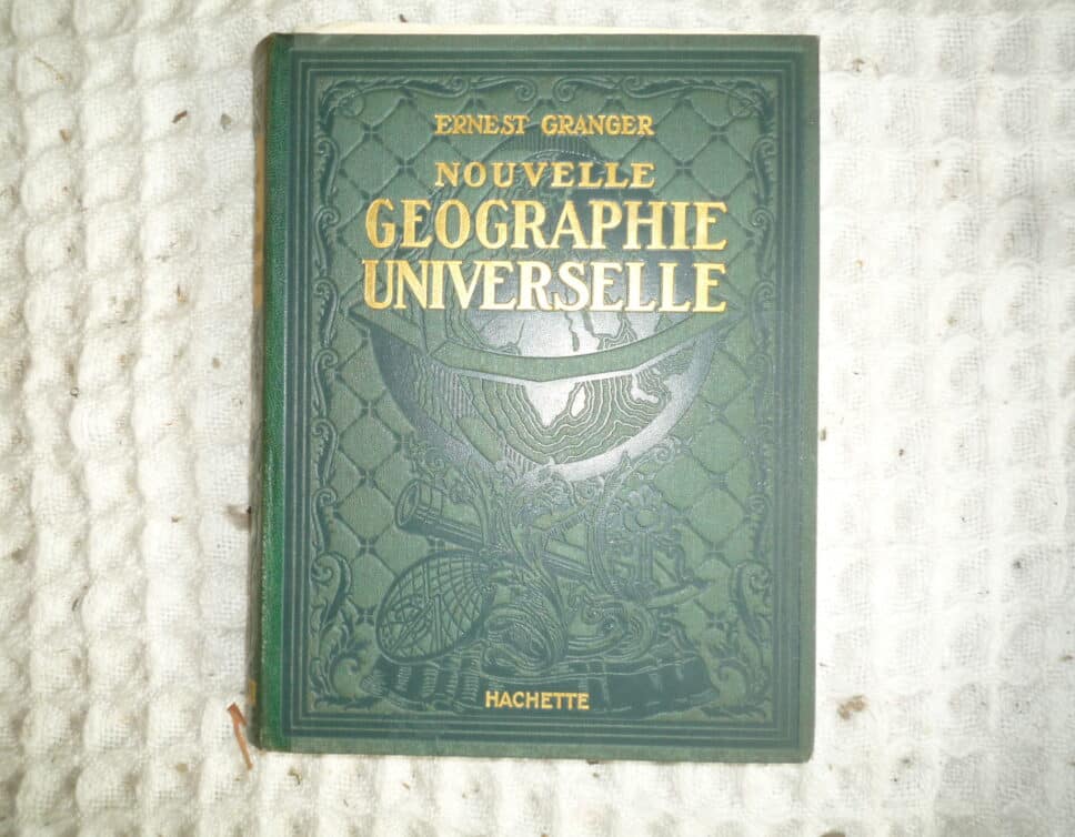 Estimation Livre, manuscrit: 2 – livres nouvelle géographique universelle