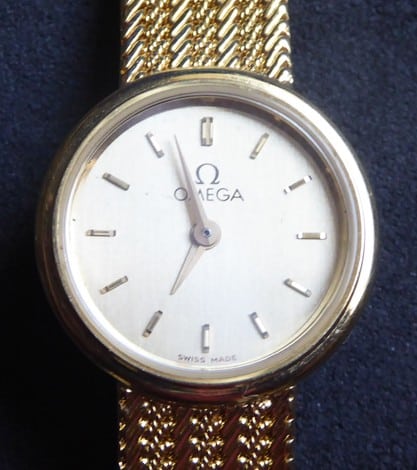 Estimation Montre, horloge: montre Omega femme en or