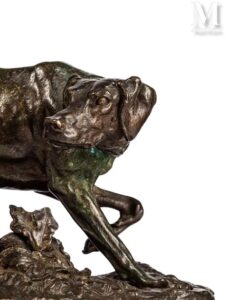 Sculpture en bronze à patine brune figurant un chien de chasse. Fonte d'édition ancienne