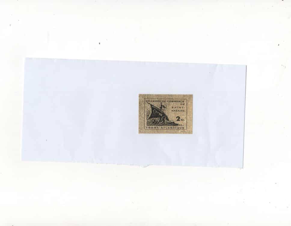 vignette plaqué or  chambre de commerce de St Nazaire ( timbre de guerre n 9 )