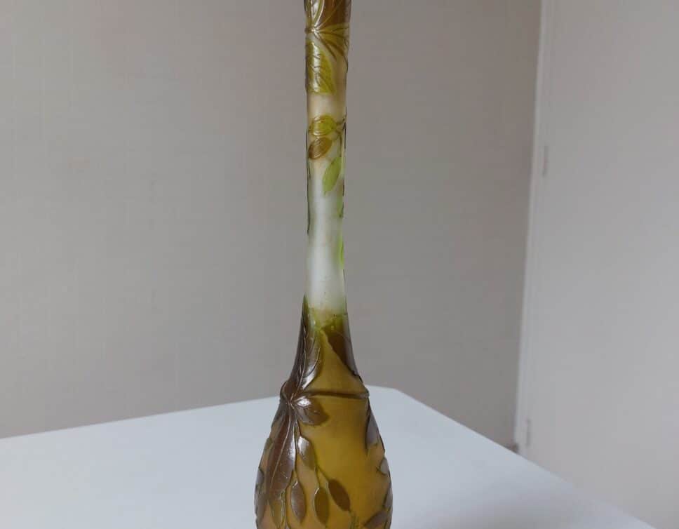 Estimation Vase Galle Emile, Lalique – Soliflore Décor Olives 1902 – Très Bon Etat