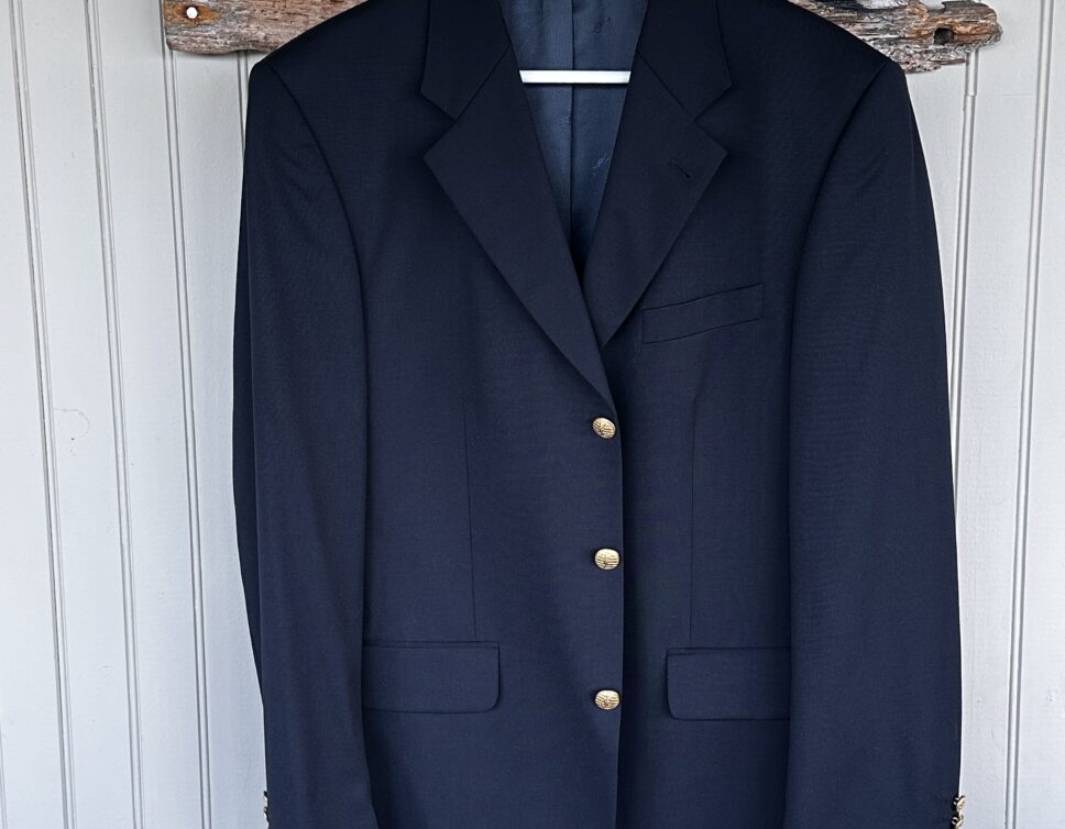 Estimation de prix pour un blazer vintage pour homme de la marque Yves Saint Laurent en parfait état
