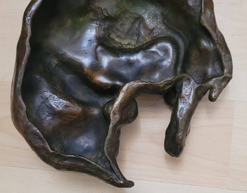 Bronze Chat Couché par Karen Finkelstein – Estimation Art